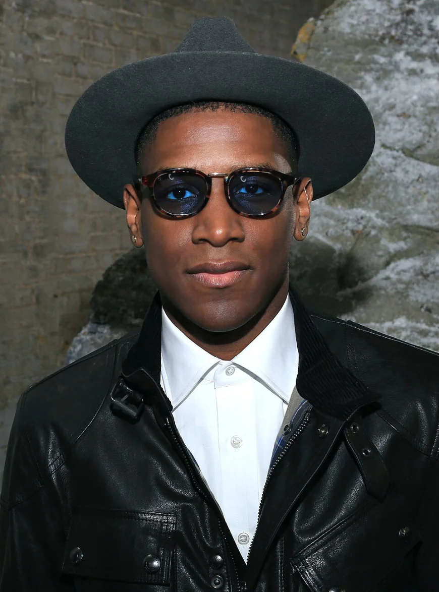 Labrinth Net Worth, Relationships, Age/Birthdate & Birthday Facts