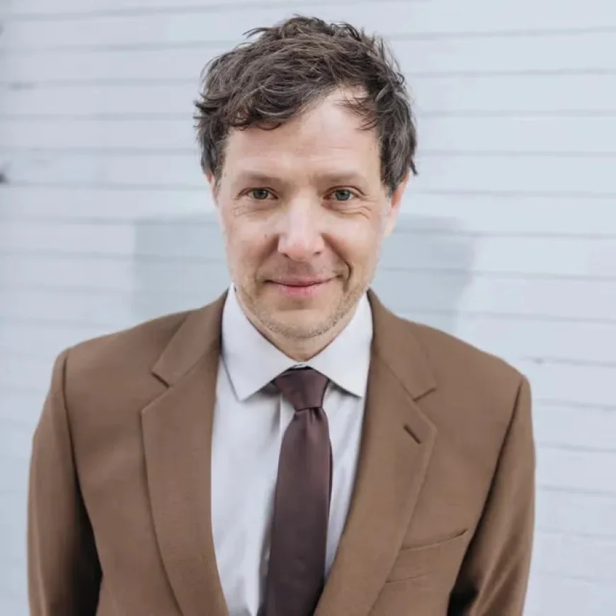 Damian Kulash Net Worth, Relationships, Age/Birthdate & Birthday Facts