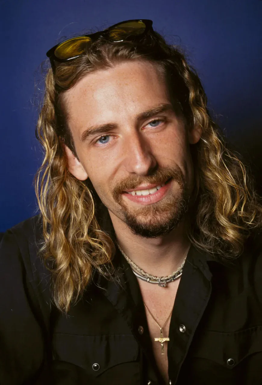 Chad Kroeger Net Worth, Relationships, Age/Birthdate & Birthday Facts