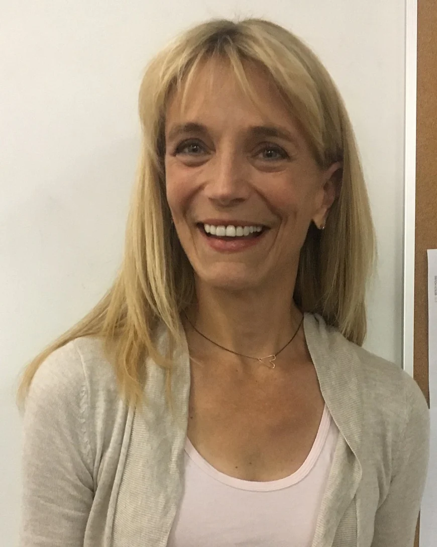 Harley Jane Kozak Net Worth, Relationships, Age/Birthdate & Birthday Facts