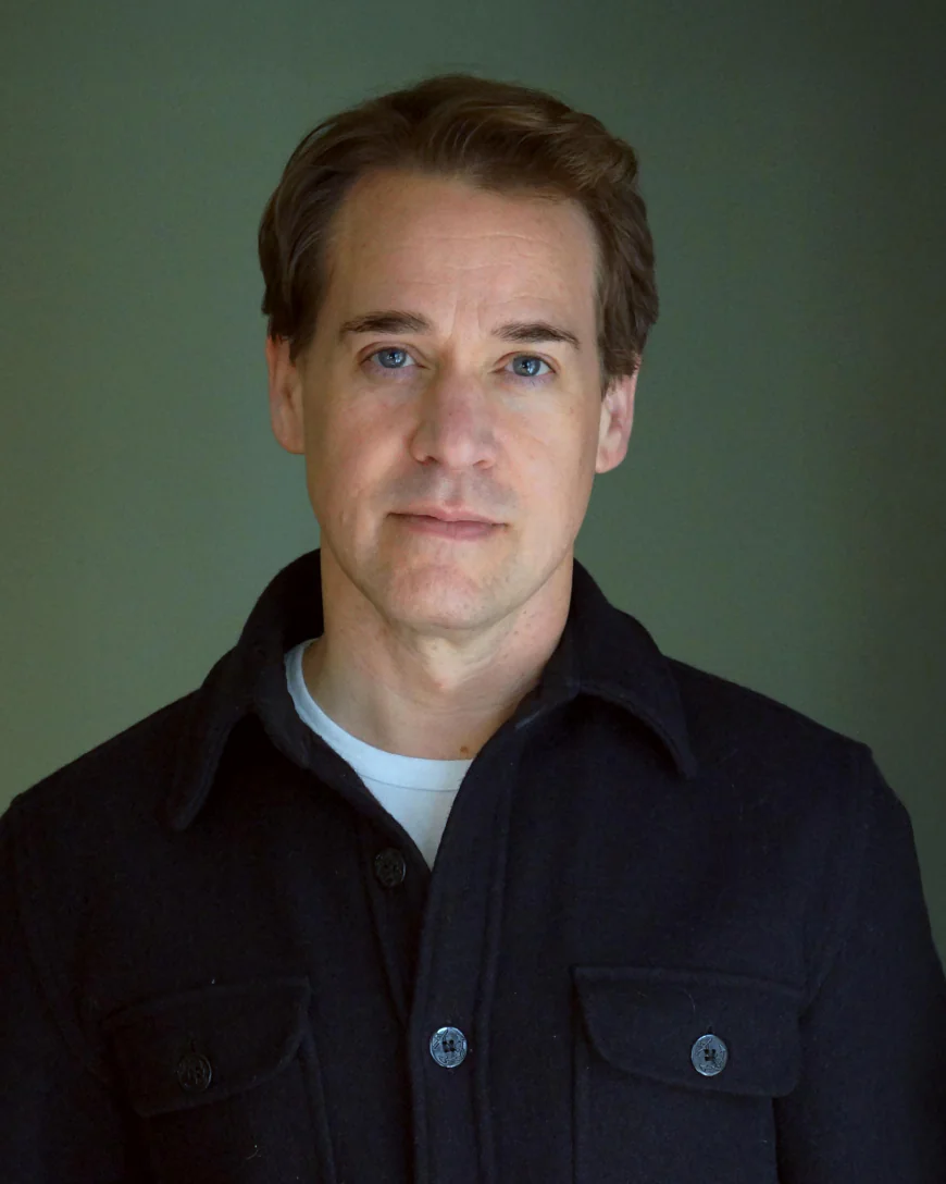 T. R. Knight Net Worth, Relationships, Age/Birthdate & Birthday Facts