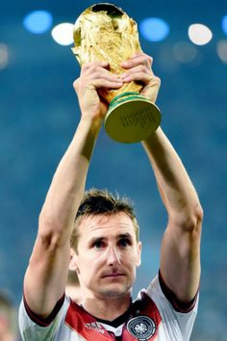 Miroslav Klose Net Worth, Relationships, Age/Birthdate & Birthday Facts