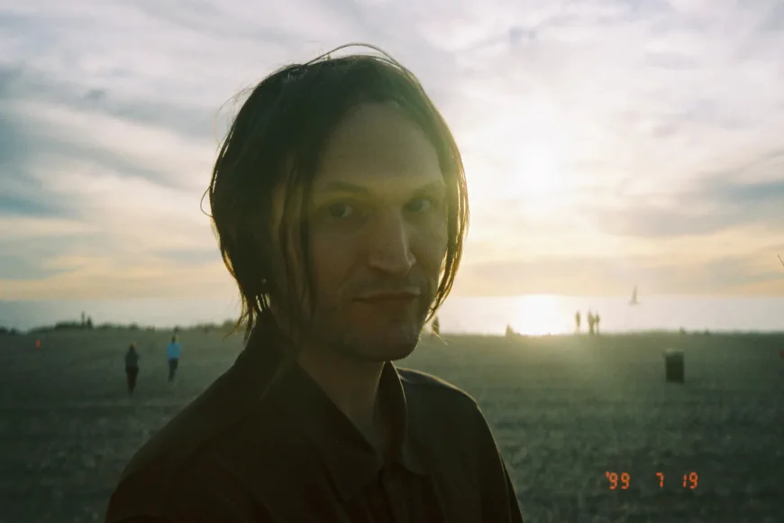 Josh Klinghoffer Net Worth, Relationships, Age/Birthdate & Birthday Facts