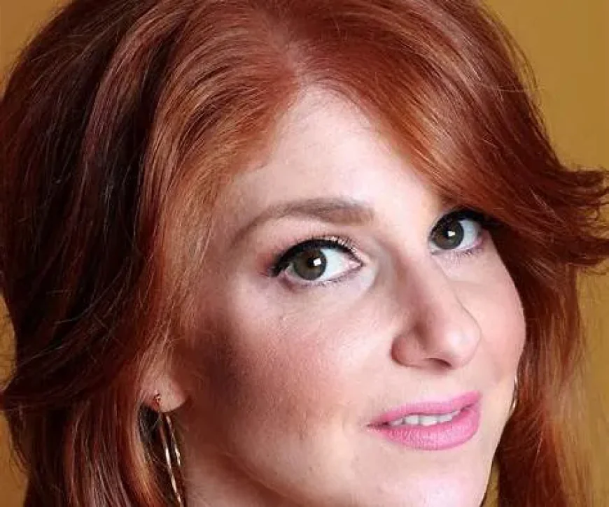 Julie Klausner Net Worth, Relationships, Age/Birthdate & Birthday Facts