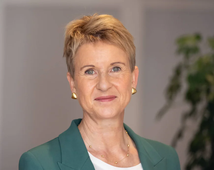 Susanne Klatten Net Worth, Relationships, Age/Birthdate & Birthday Facts