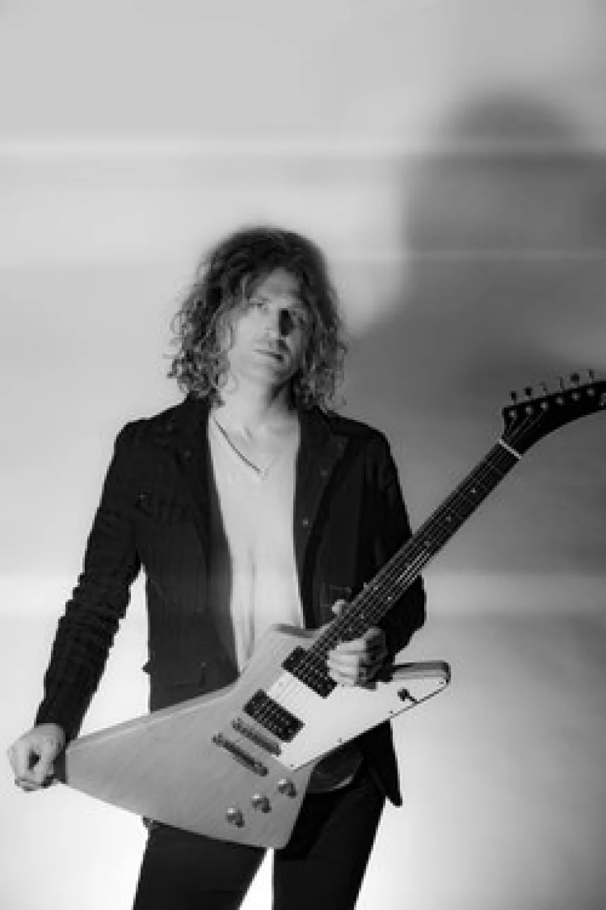 Dave Keuning Net Worth, Relationships, Age/Birthdate & Birthday Facts