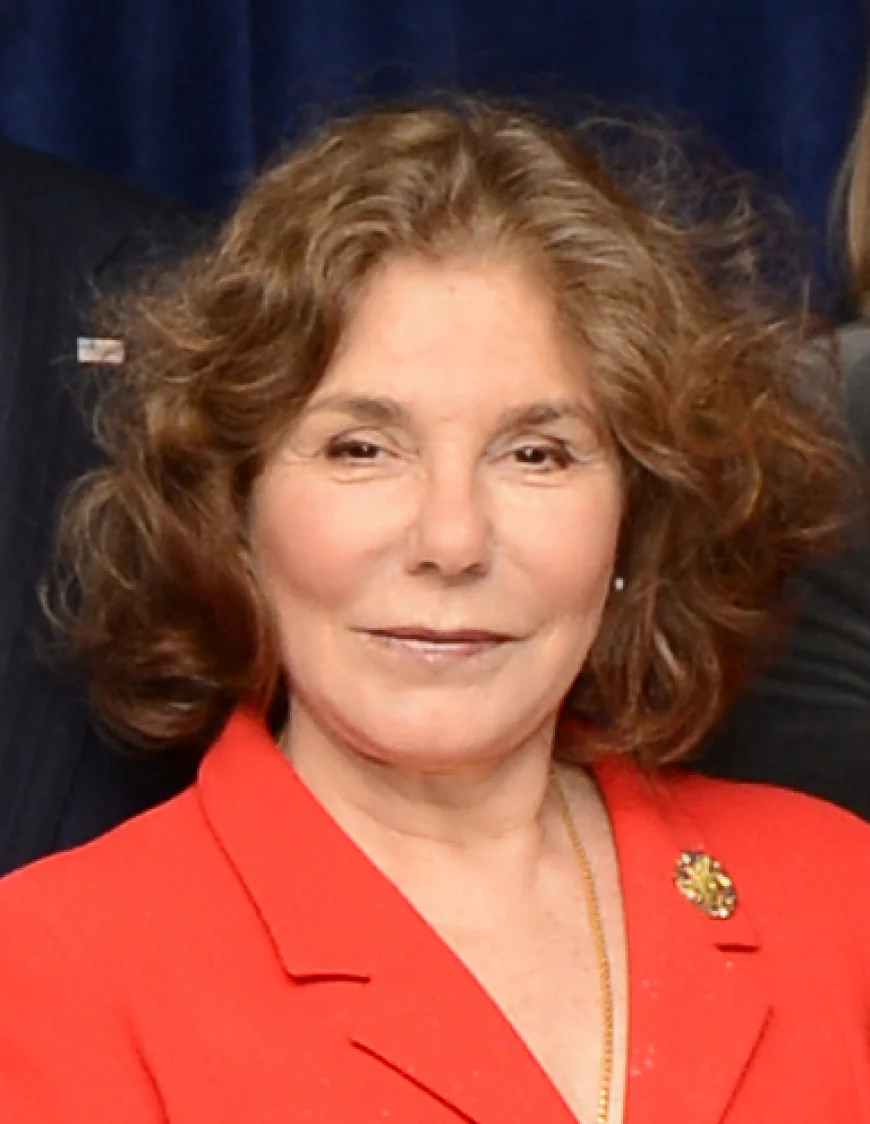 Teresa Heinz Kerry Net Worth, Relationships, Age/Birthdate & Birthday Facts