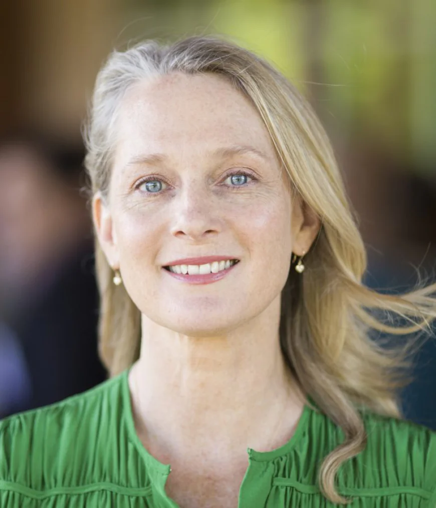 Piper Kerman Net Worth, Relationships, Age/Birthdate & Birthday Facts