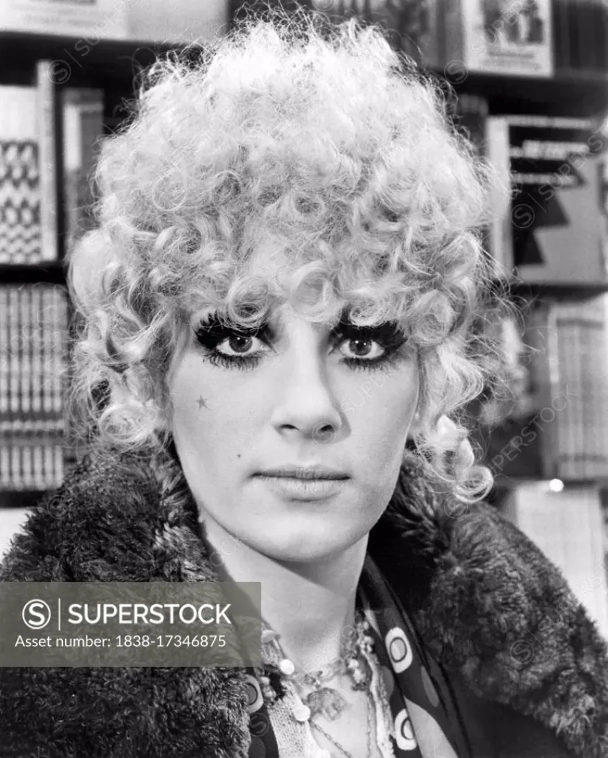 Roz Kelly Net Worth, Relationships, Age/Birthdate & Birthday Facts