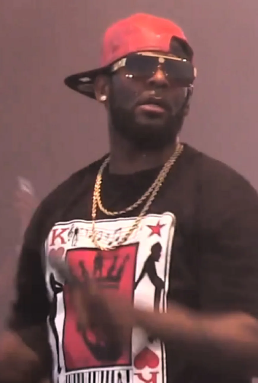 R Kelly Net Worth, Relationships, Age/Birthdate & Birthday Facts