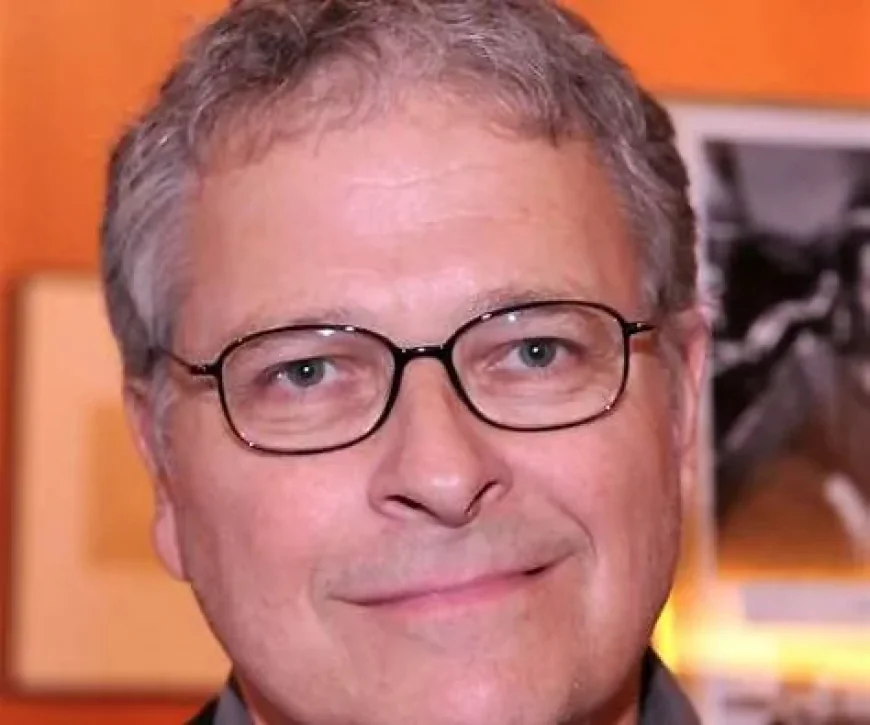 Lawrence Kasdan Net Worth, Relationships, Age/Birthdate & Birthday Facts