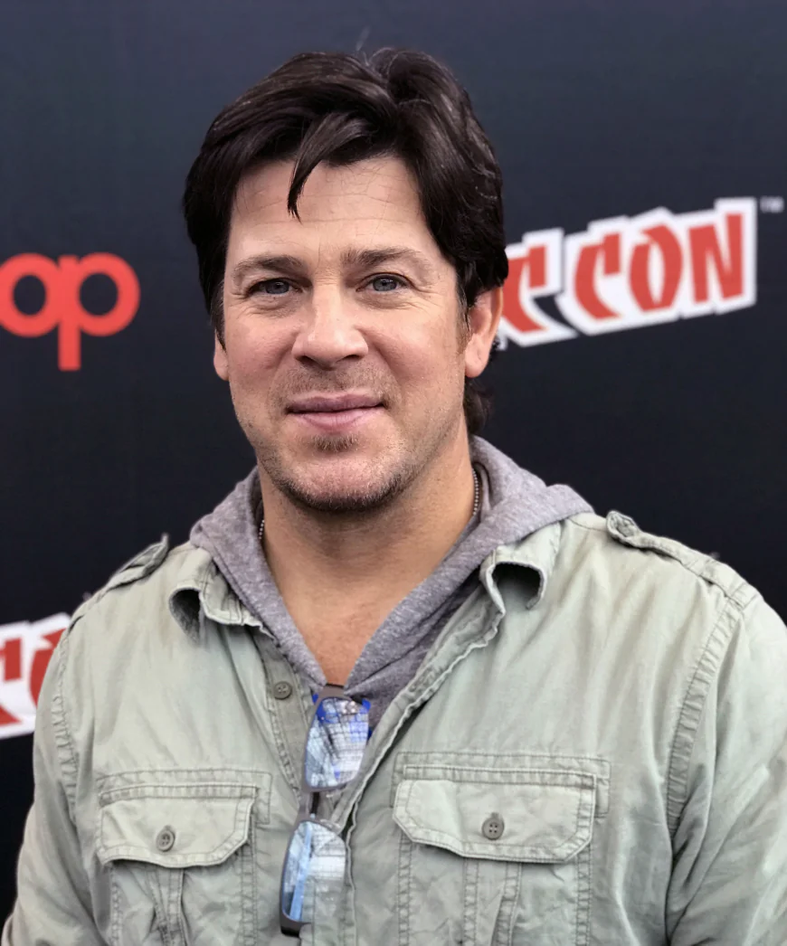 Christian Kane Net Worth, Relationships, Age/Birthdate & Birthday Facts