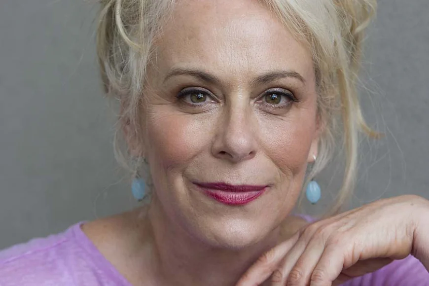 Jane Kaczmarek Net Worth, Relationships, Age/Birthdate & Birthday Facts