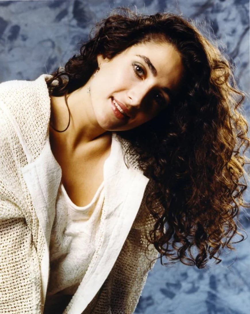 Melina Kanakaredes Net Worth, Relationships, Age/Birthdate & Birthday Facts