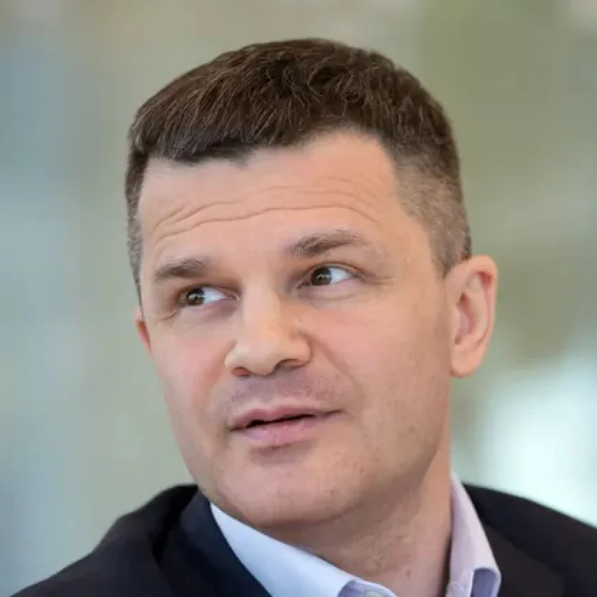 Dmitry Kamenshchik Net Worth, Relationships, Age/Birthdate & Birthday Facts