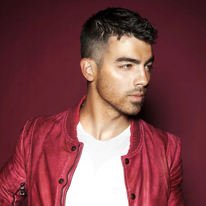 Joe Jonas Net Worth, Relationships, Age/Birthdate & Birthday Facts