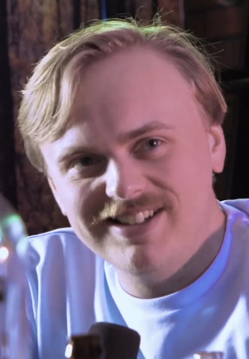 Gus Johnson Net Worth, Relationships, Age/Birthdate & Birthday Facts