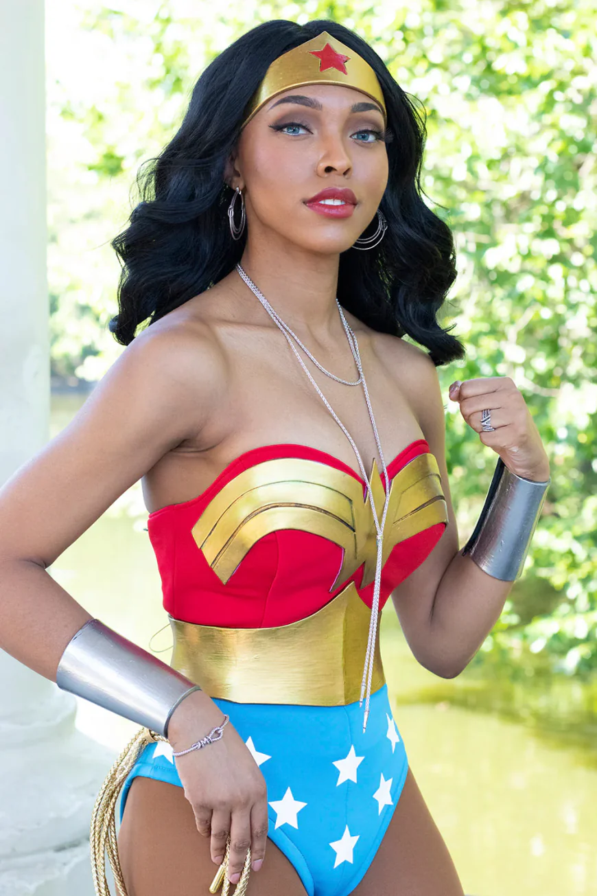 Jasmine James Net Worth, Relationships, Age/Birthdate & Birthday Facts