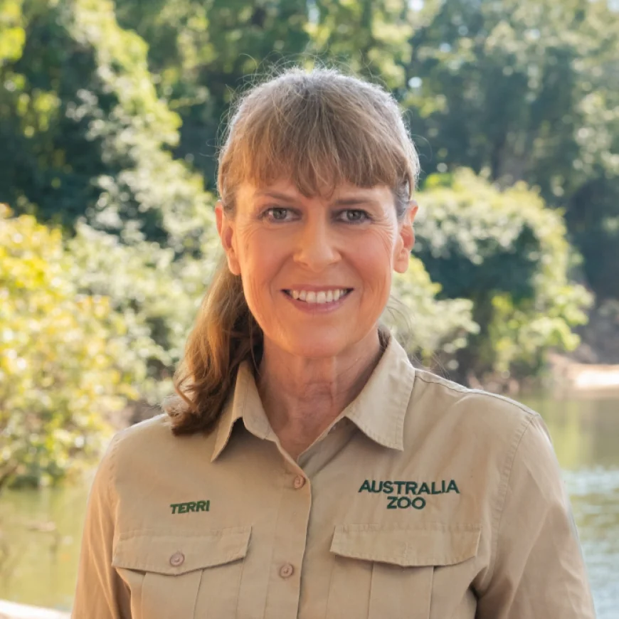 Terri Irwin Net Worth, Relationships, Age/Birthdate & Birthday Facts