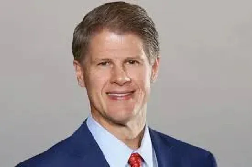 Clark Hunt Net Worth, Relationships, Age/Birthdate & Birthday Facts