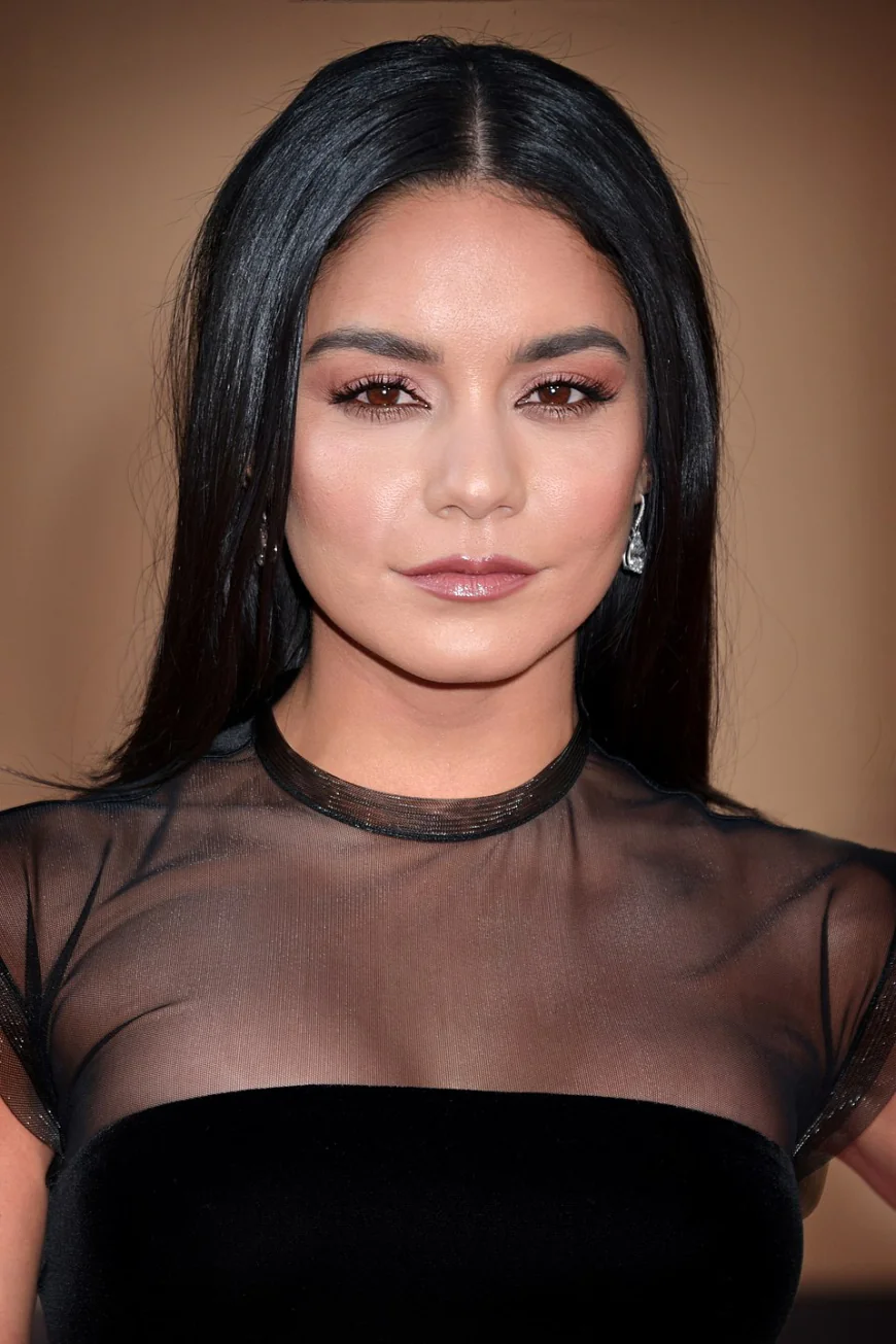 Vanessa Hudgens Net Worth, Relationships, Age/Birthdate & Birthday Facts