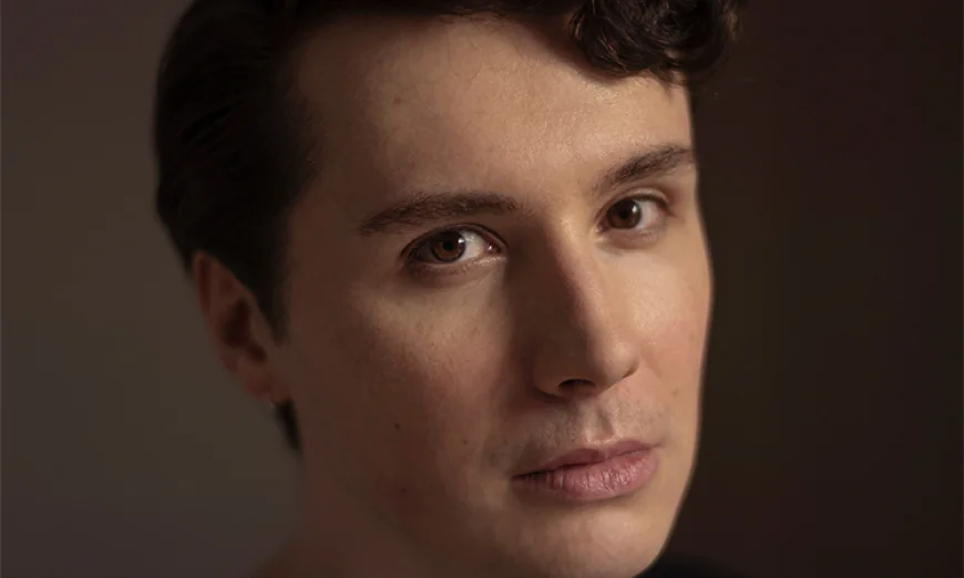 Dan Howell Net Worth, Relationships, Age/Birthdate & Birthday Facts