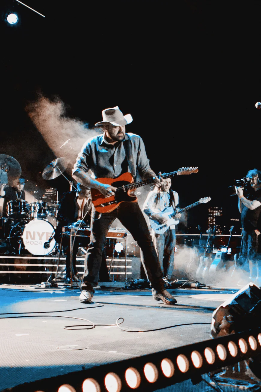 Randy Houser Net Worth, Relationships, Age/Birthdate & Birthday Facts