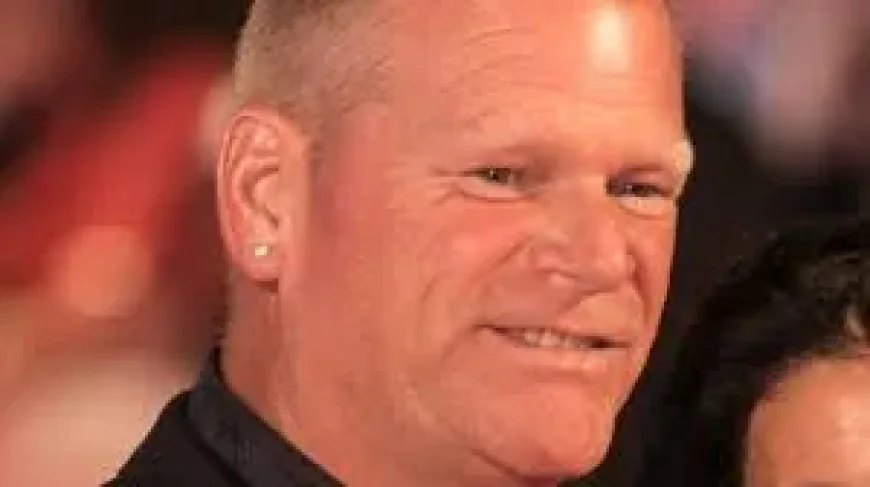 Mike Holmes Net Worth, Relationships, Age/Birthdate & Birthday Facts