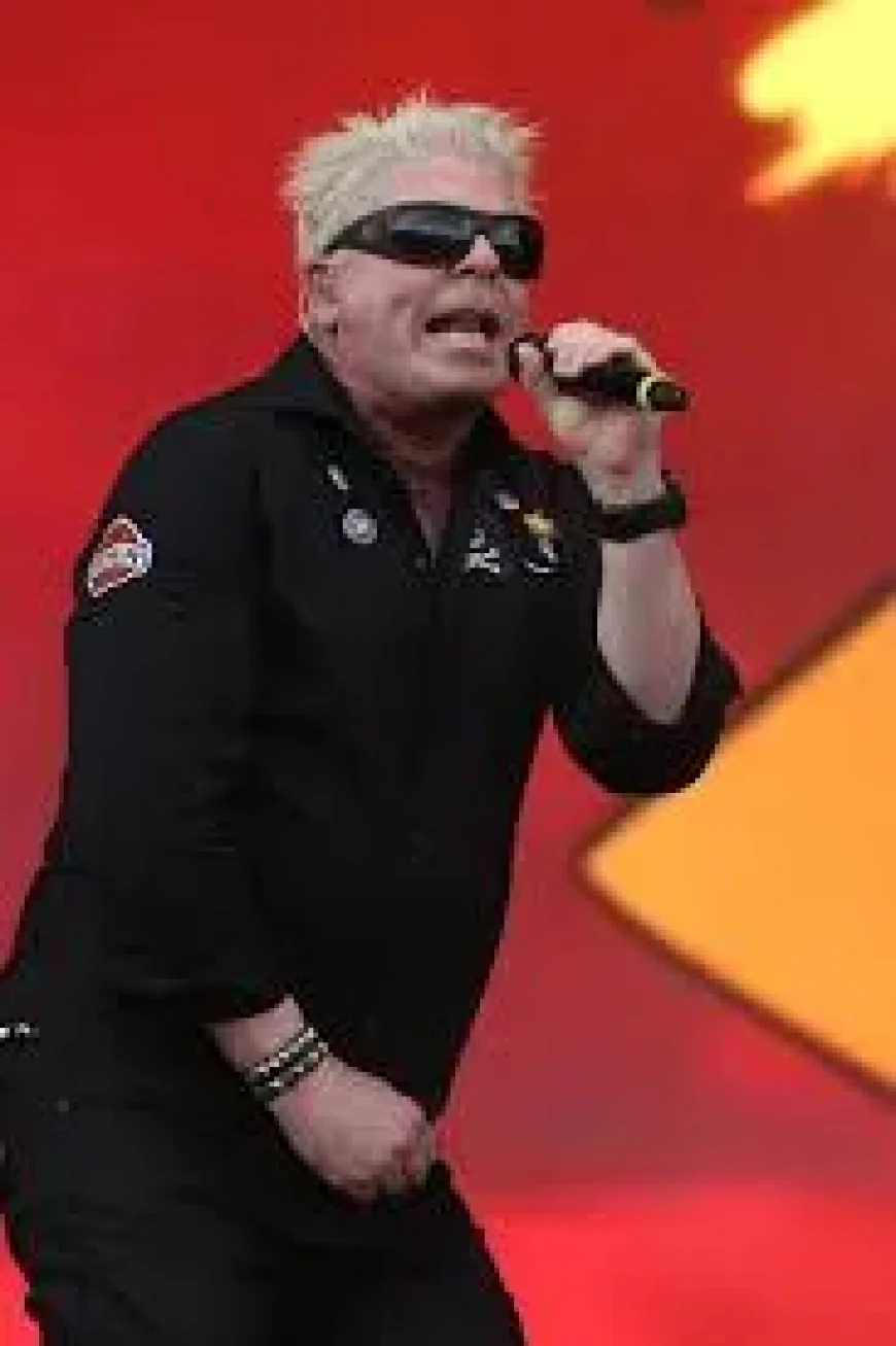 Dexter Holland Net Worth, Relationships, Age/Birthdate & Birthday Facts