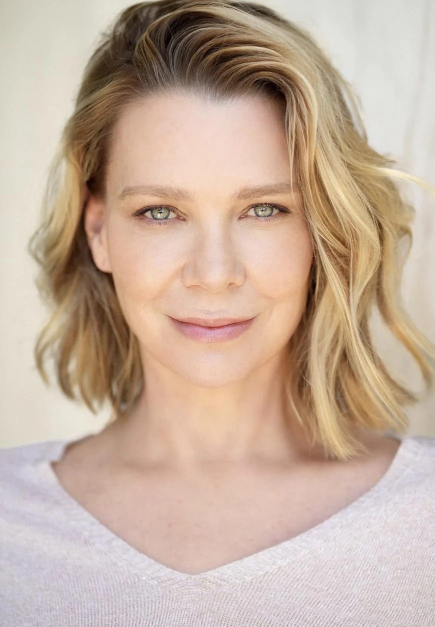 Laurie Holden Net Worth, Relationships, Age/Birthdate & Birthday Facts