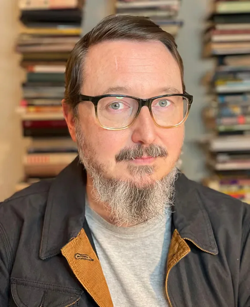 John Hodgman Net Worth, Relationships, Age/Birthdate & Birthday Facts