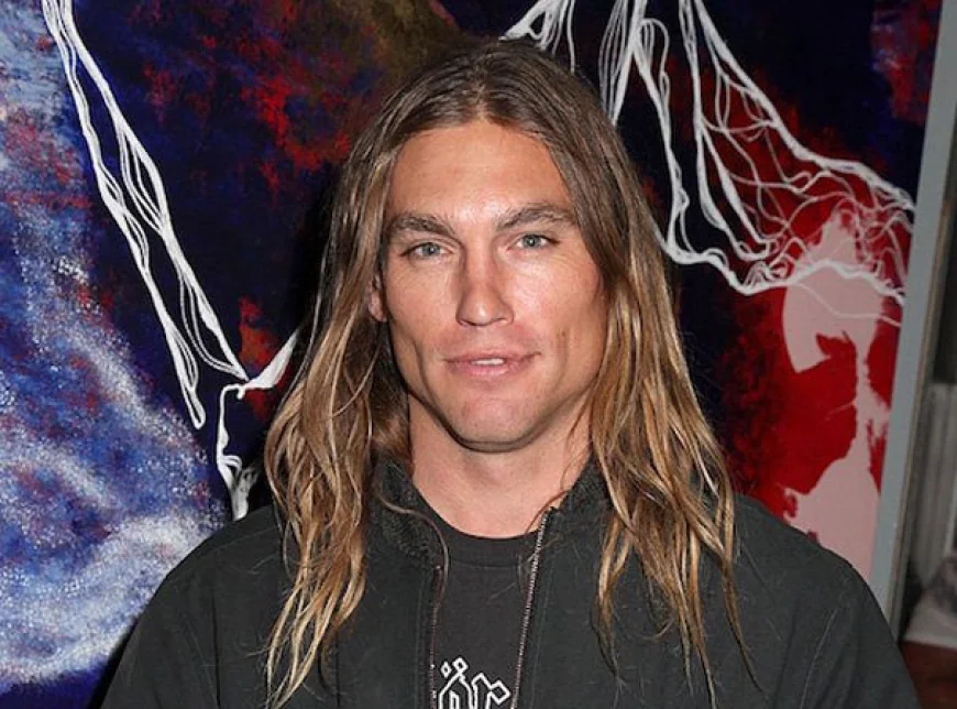 Max Hodges Net Worth, Relationships, Age/Birthdate & Birthday Facts