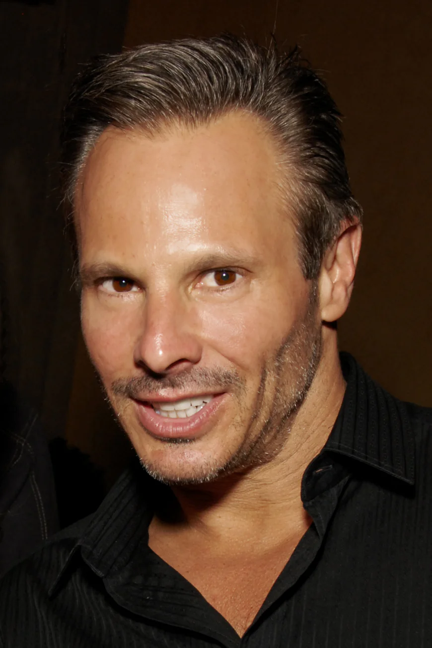 Steven Hirsch Net Worth, Relationships, Age/Birthdate & Birthday Facts