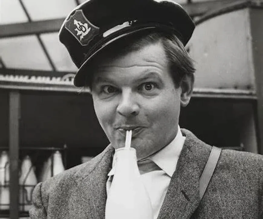 Benny Hill Net Worth, Relationships, Age/Birthdate & Birthday Insights