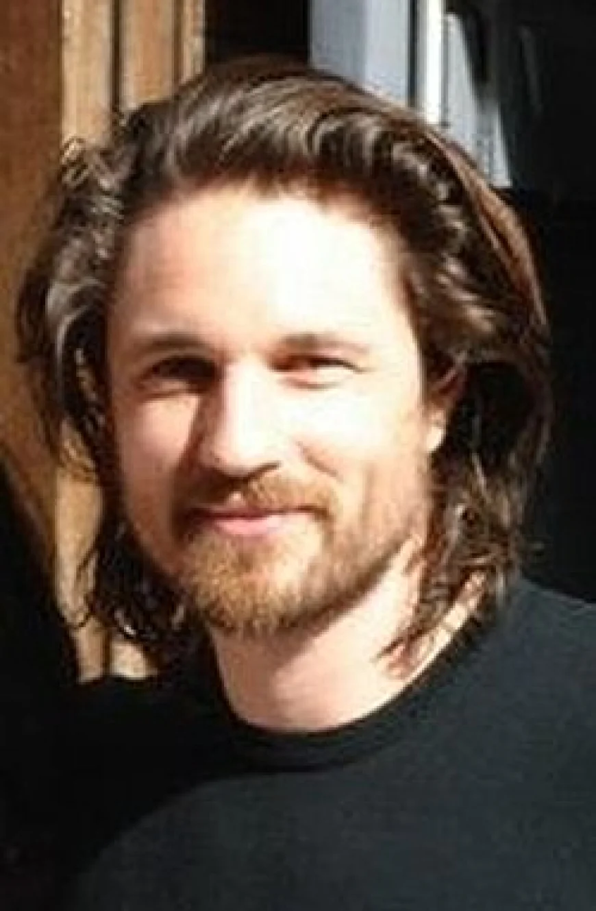 Martin Henderson Net Worth, Relationships, Age/Birthdate & Birthday Facts