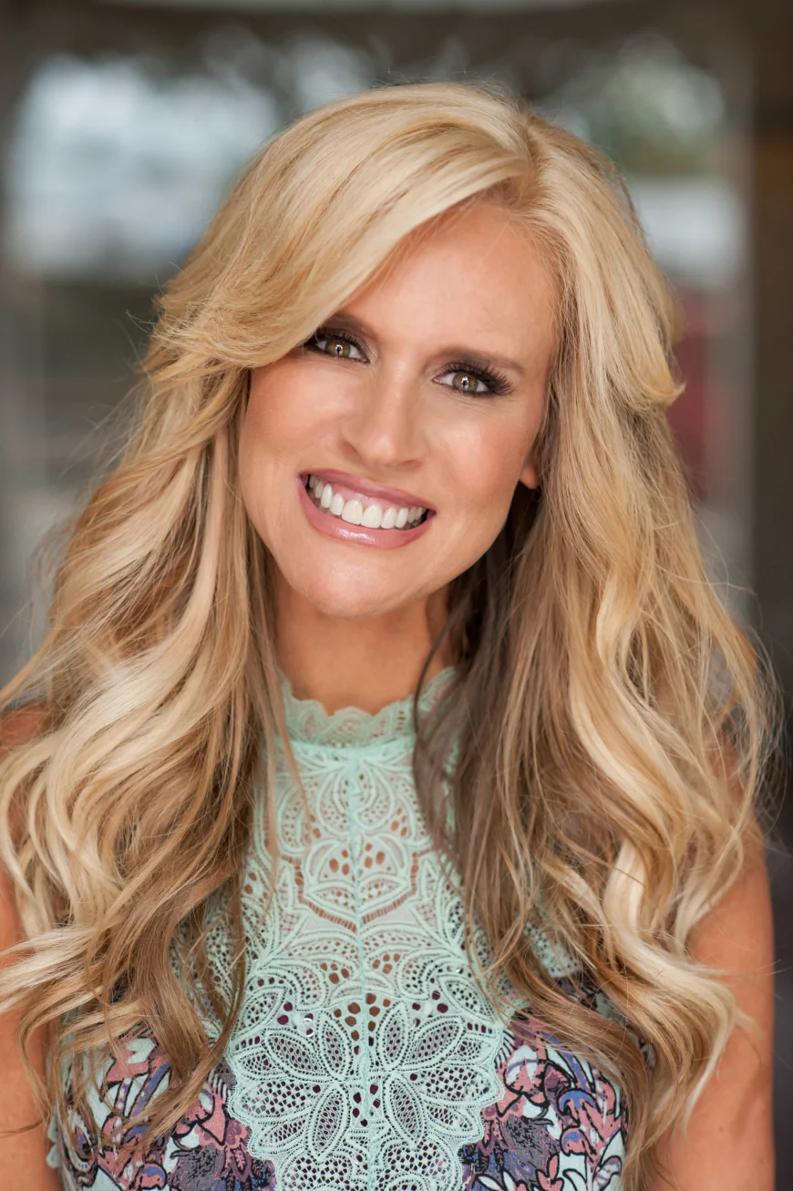 Paige Hemmis Net Worth, Relationships, Age/Birthdate & Birthday Insights