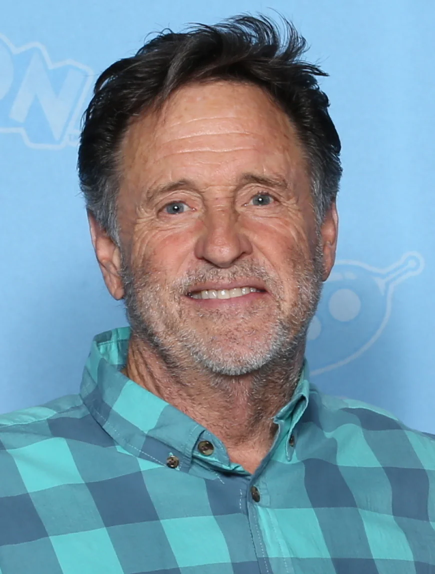 Robert Hays Net Worth, Relationships, Age/Birthdate & Birthday Facts