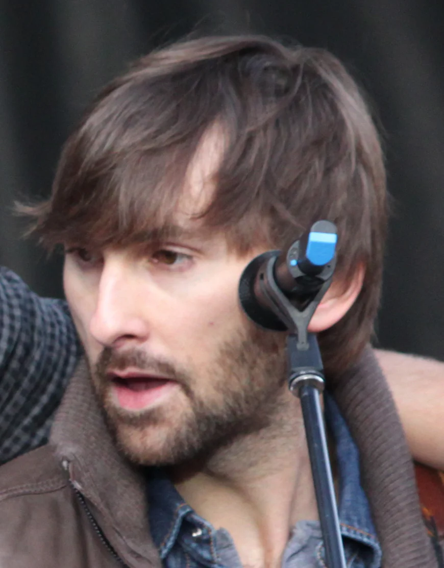 Dave Haywood Net Worth, Relationships, Age/Birthdate & Birthday Facts