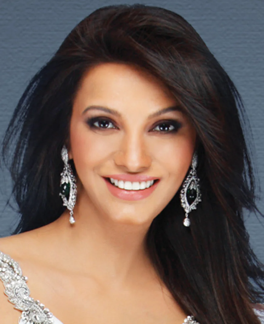 Diana Hayden Net Worth, Relationships, Age/Birthdate & Birthday Facts