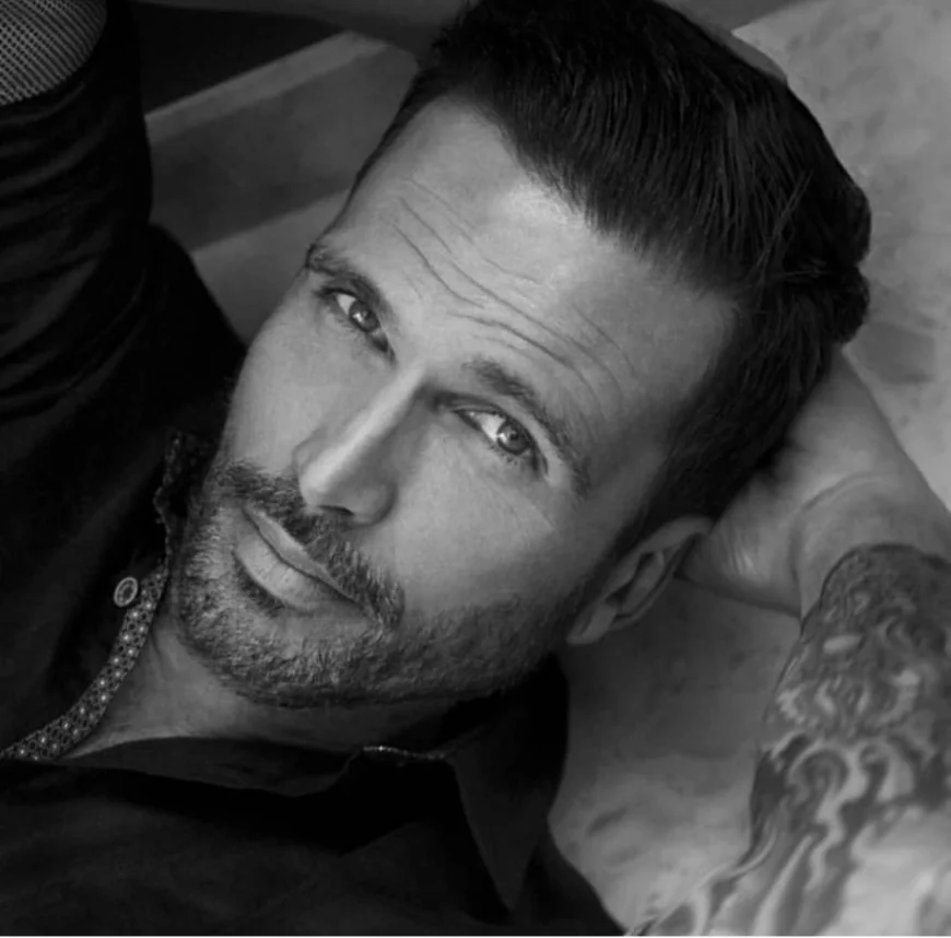 Ashley Hamilton Net Worth, Relationships, Age/Birthdate & Birthday Facts