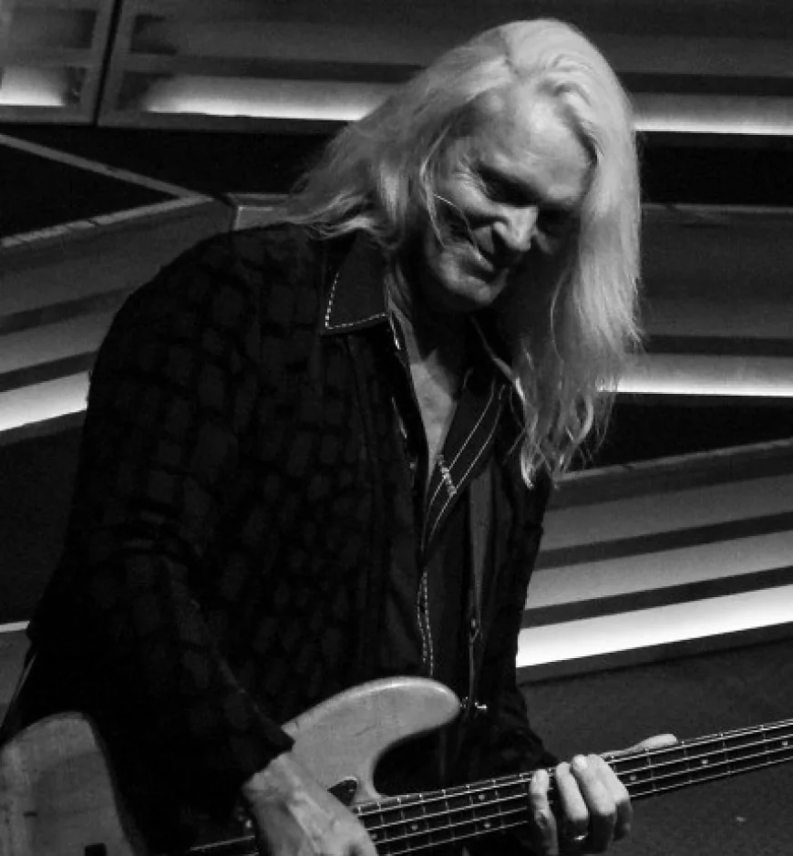 Bruce Hall Net Worth, Relationships, Age/Birthdate & Birthday Explained