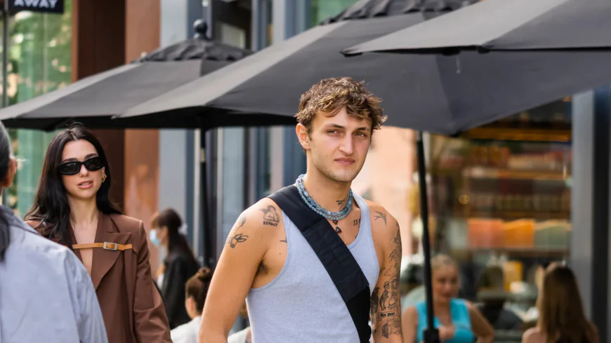 Anwar Hadid Net Worth, Relationships, Age/Birthdate & Birthday Facts