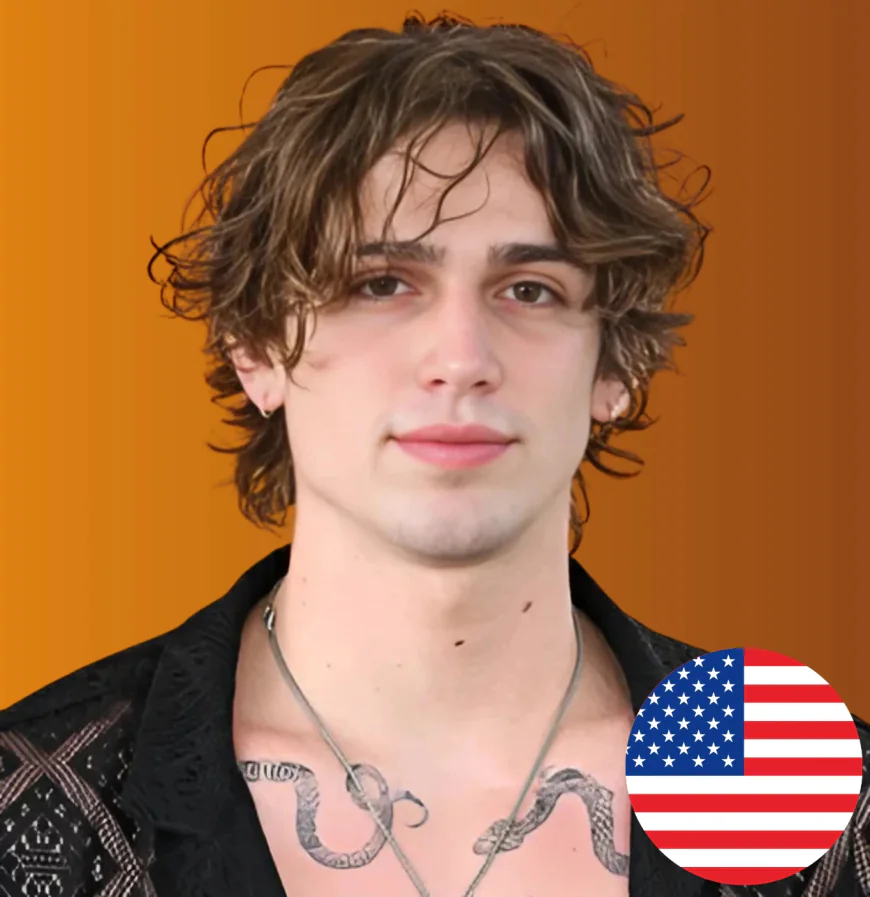 Vinnie Hacker Net Worth, Relationships, Age/Birthdate & Birthday Facts