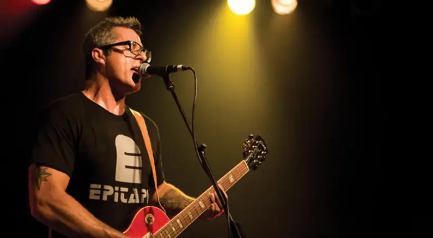 Brett Gurewitz Net Worth, Relationships, Age/Birthdate & Birthday Facts