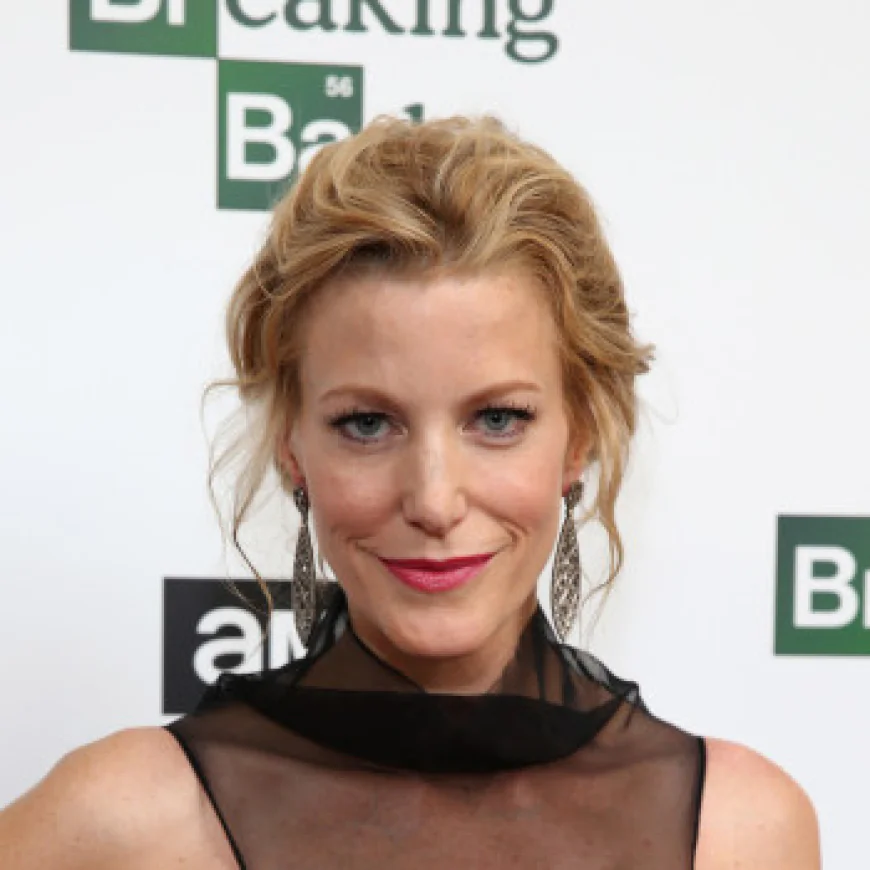 Anna Gunn Net Worth, Relationships, Age/Birthdate & Birthday Facts