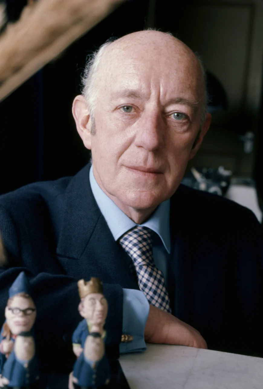 Alec Guinness Net Worth, Relationships, Age/Birthdate & Birthday Facts