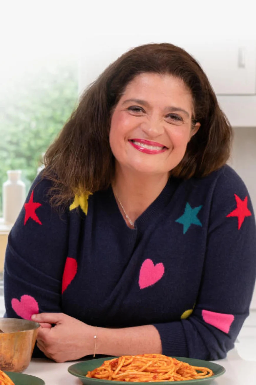 Alex Guarnaschelli Net Worth, Relationships, Age/Birthdate & Birthday Facts