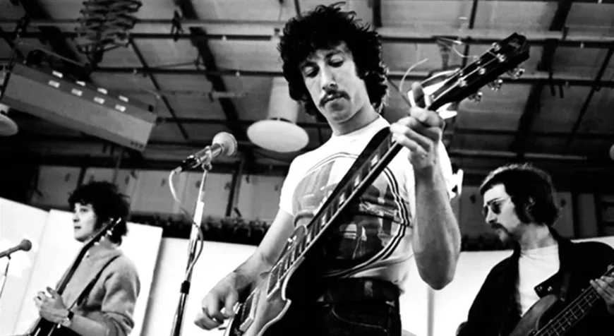 Peter Green Net Worth, Relationships, Age/Birthdate & Birthday Facts