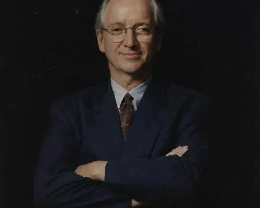 Michael Graves Net Worth, Relationships, Age/Birthdate & Birthday Facts