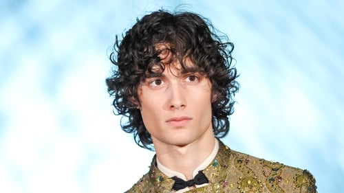 Sombr Joins Cranberries in Dublin for Emotional ‘Linger’